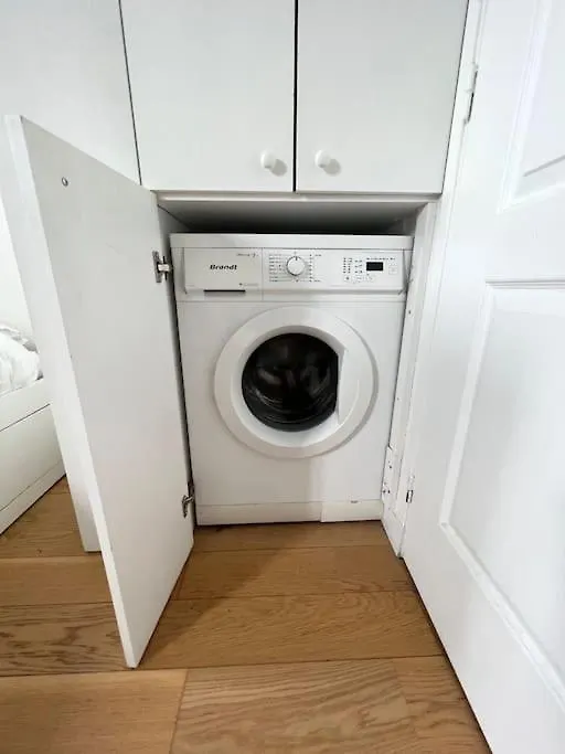 Votre Pied-A-Terre En Plein Paris Apartment