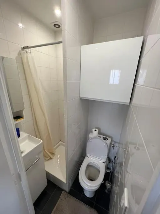 Votre Pied-A-Terre En Plein Paris Apartment